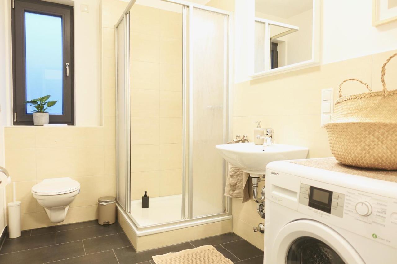 Modernes Apartment, Stadtnah, Stellplatz, Naehe Mosel Koblenz  Eksteriør bilde